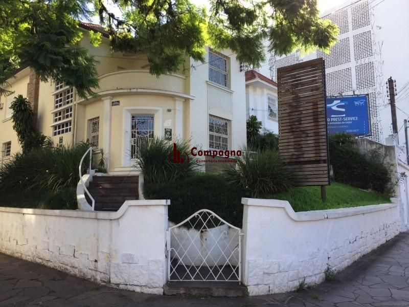 Casa para Venda - 485m², 5 dormitórios, sendo 1 suites, 1 vaga - Petrópolis