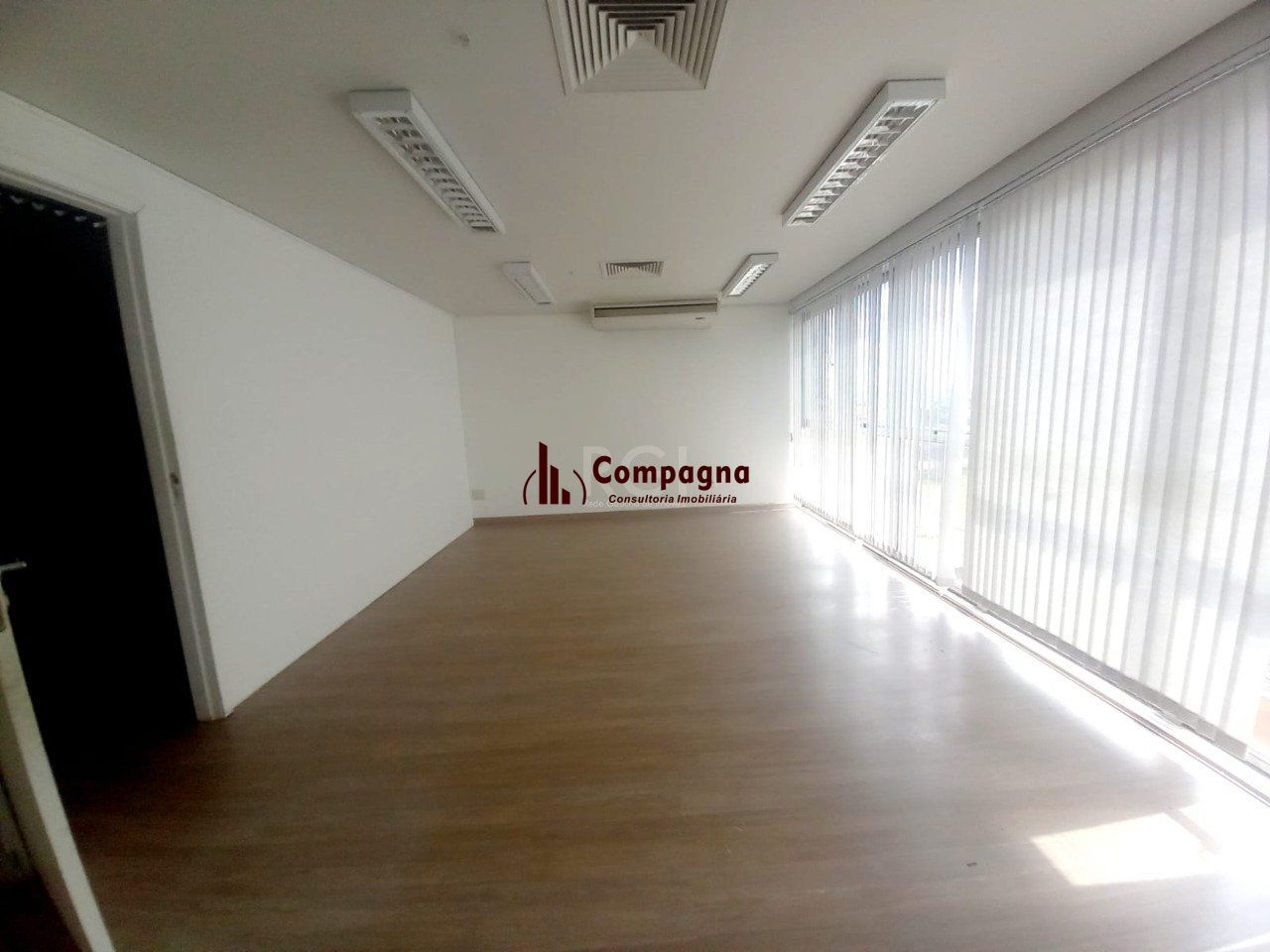 Sala Comercial à venda, 47m², Centro Histórico - Porto Alegre — foto 4