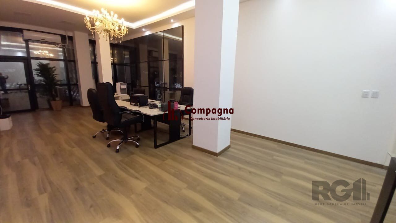 Sala Comercial à venda, 368m², Floresta - Porto Alegre
