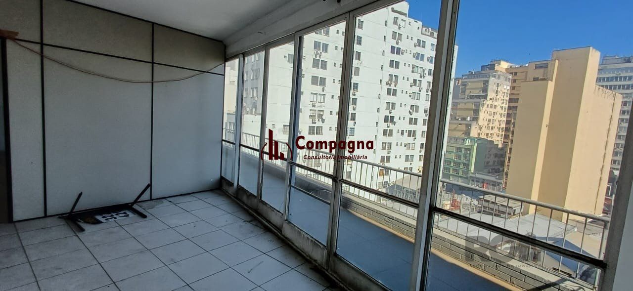 Sala Comercial à venda, 160m², Centro Histórico - Porto Alegre