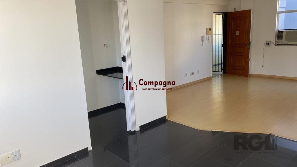 Sala Comercial à venda, 44m², Floresta - Porto Alegre — foto 4