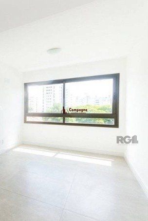 Apartamento 2 quartos à venda, 650m², Passo da Areia - Porto Alegre — foto 2