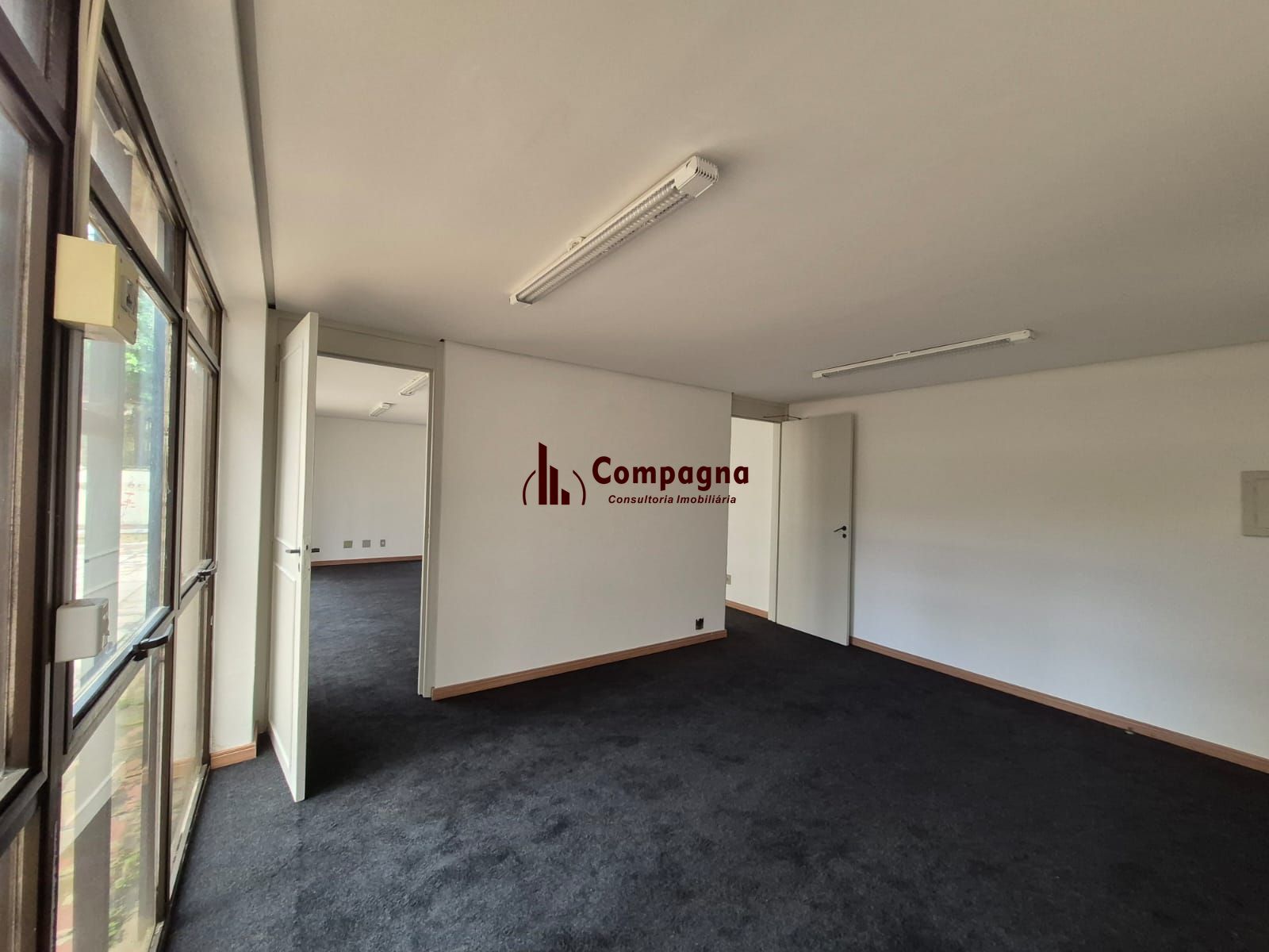 Conjunto Comercial 2 quartos à venda, 50m², Moinhos de Vento - Porto Alegre — foto 2