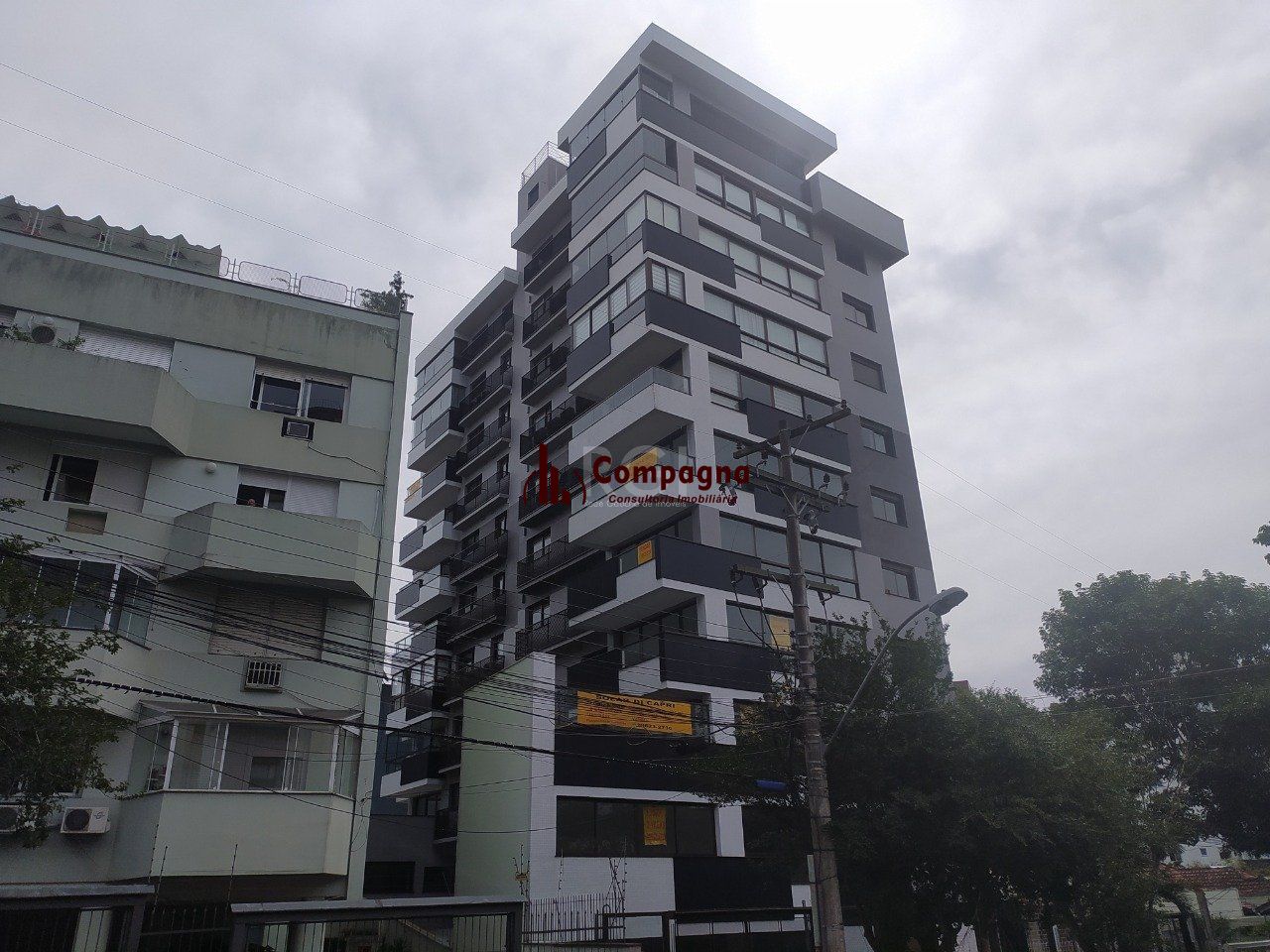 Apartamento para Venda - 123.71m², 3 dormitórios, sendo 1 suites, 1 vaga - Petrópolis