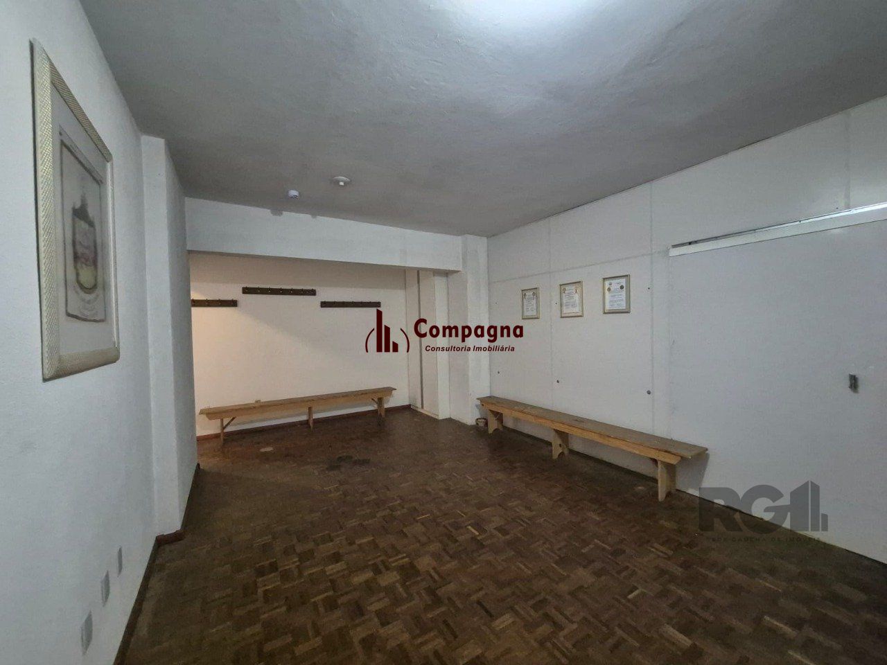 Sala Comercial à venda, 60m², Centro Histórico - Porto Alegre