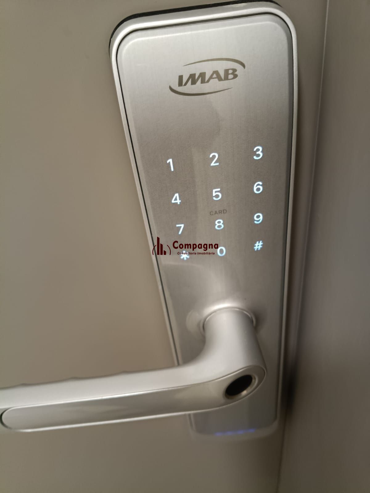 Apartamento 2 dormitórios, 1 suite, 1 vaga. — foto 2