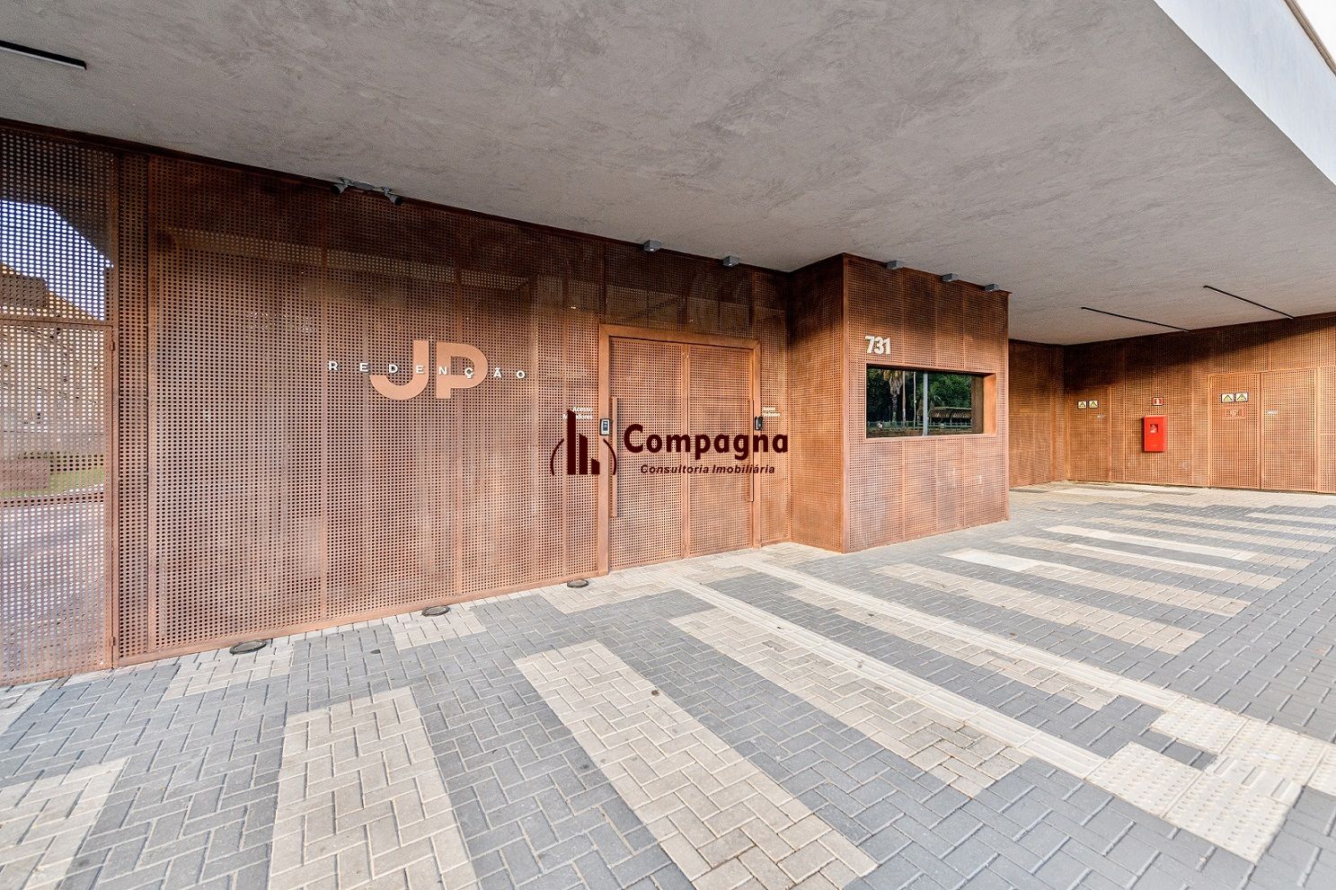 Apartamento tipo Stúdio, um dormitório em frente à Rendenção