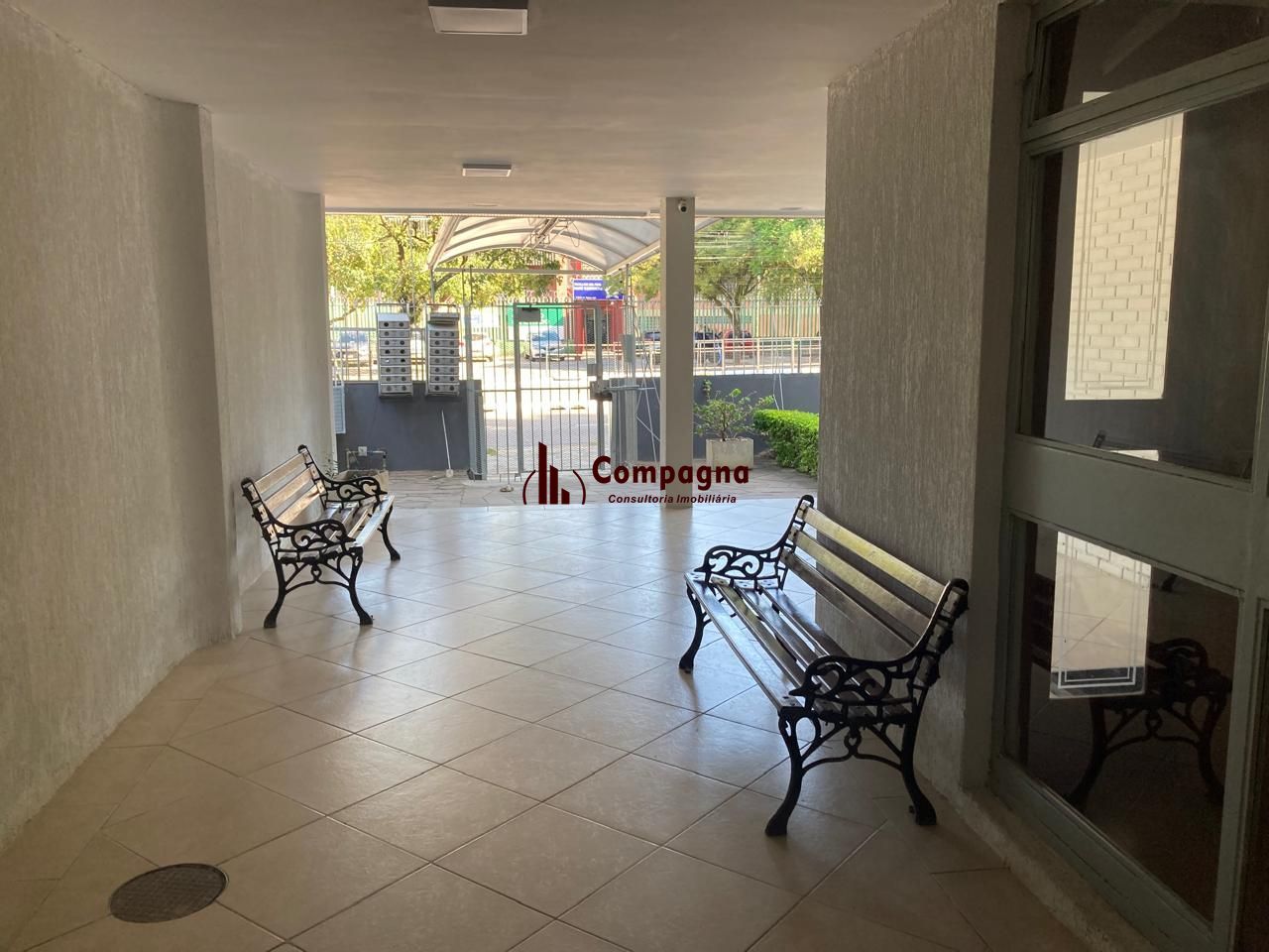 APARTAMENTO 2 DORMITÓRIOS, 60 m2, PRÓXIMO AO ANTIGO ESTÁDIO DO GRÊMIO