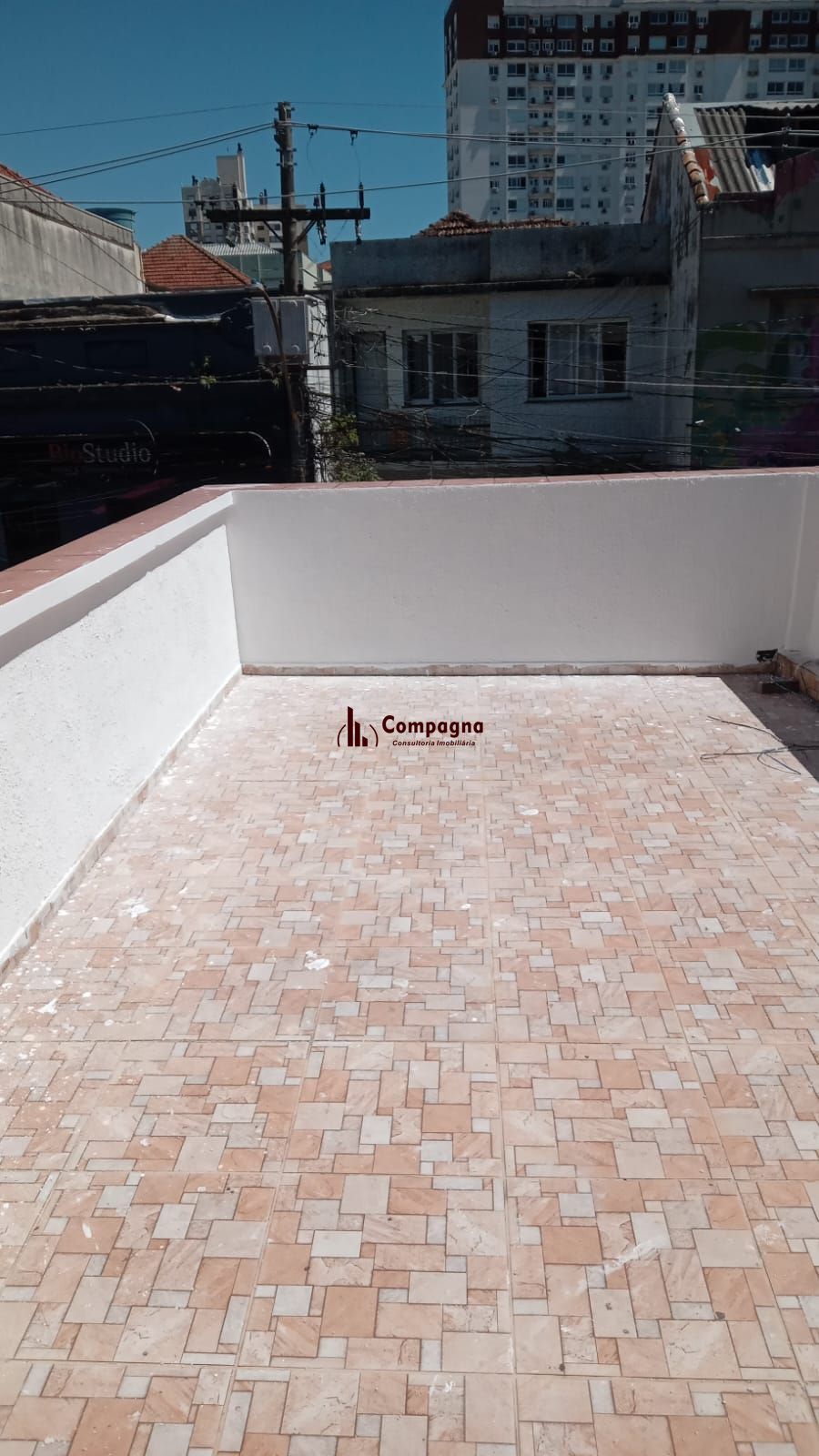 Ótima Casa com 4 Dormitórios no Bairro Cidade Baixa — foto 2