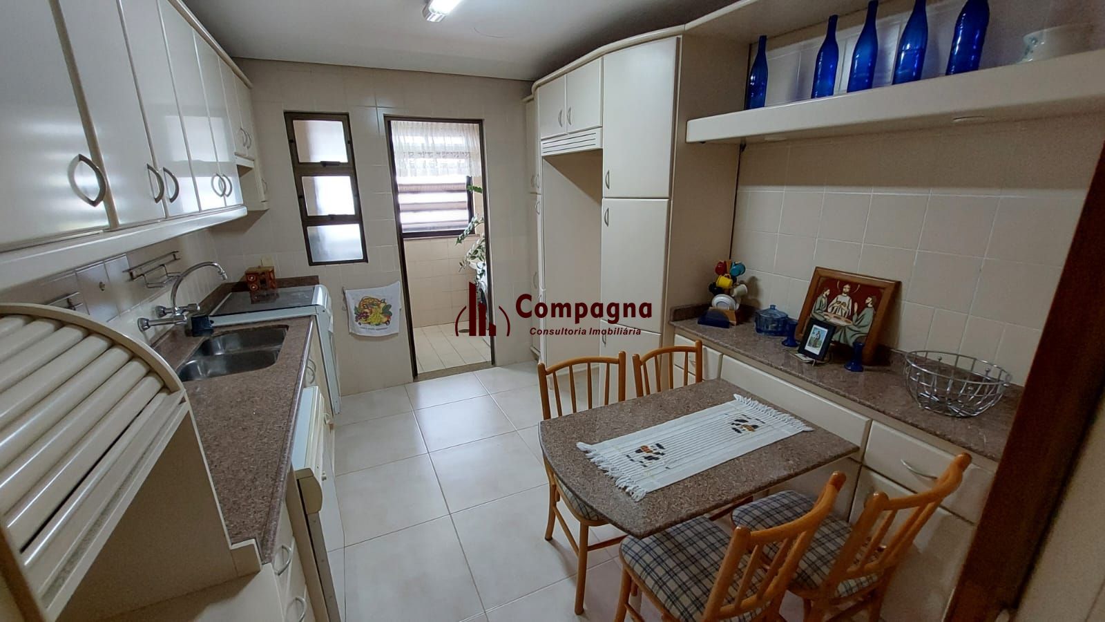 COBERTURA 3 DORMITÓRIOS COM 1 VAGA NO MENINO DEUS — foto 3
