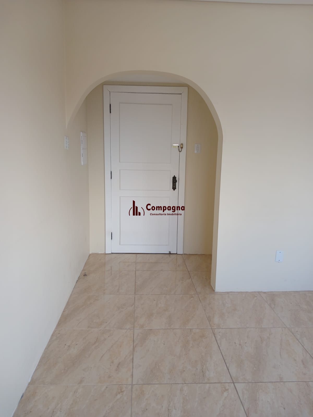 Apartamento três dormitórios ( uma suíte) panorâmico