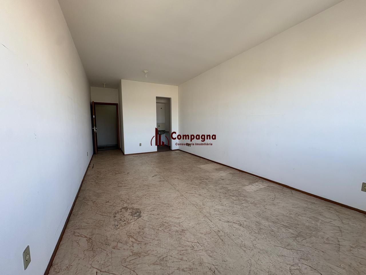 Sala comercial no bairro Passo da Areia — foto 5