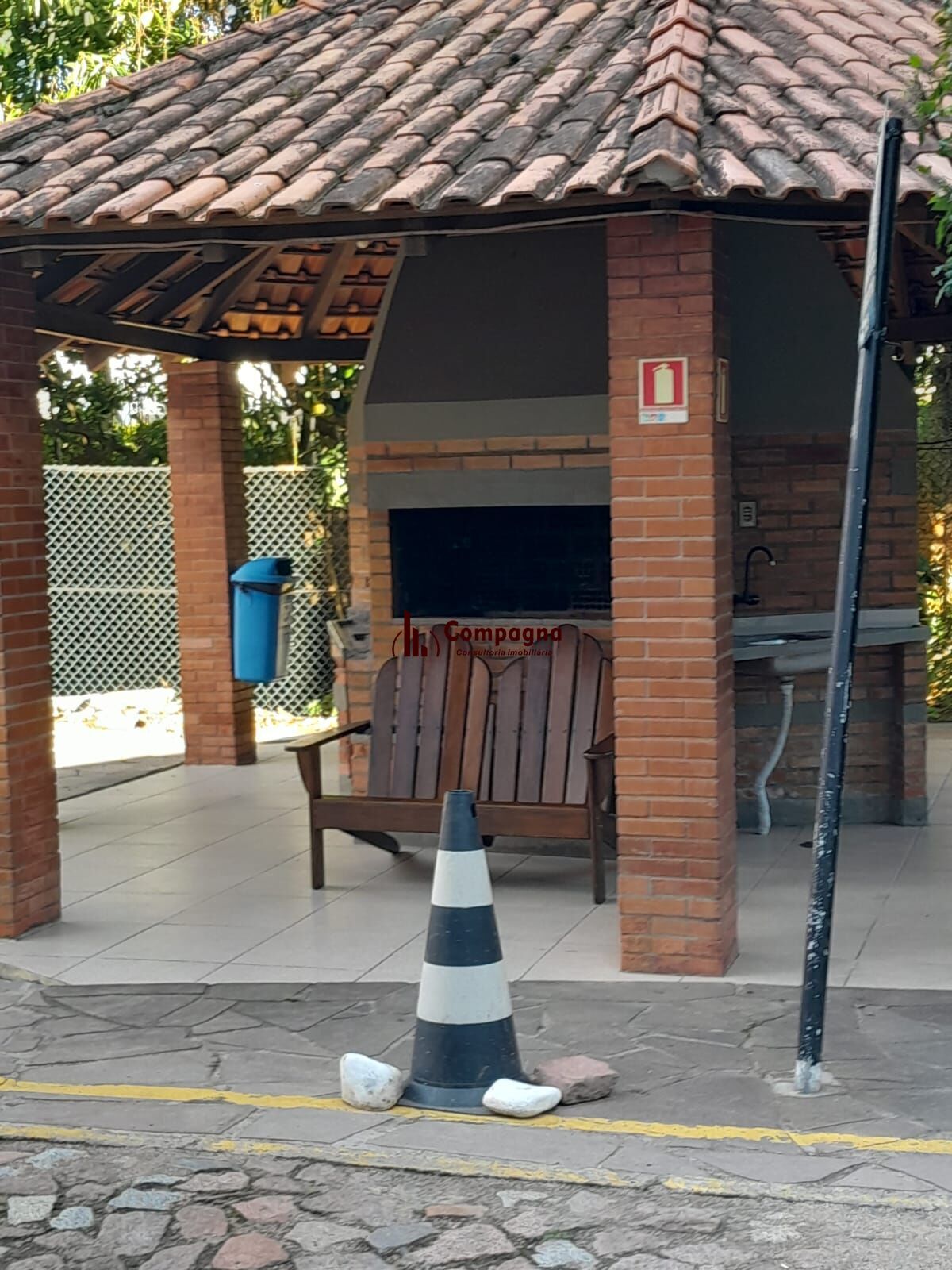 Apartamento dois dormitórios, com duas vagas escrituras ( tipo Box) — foto 4