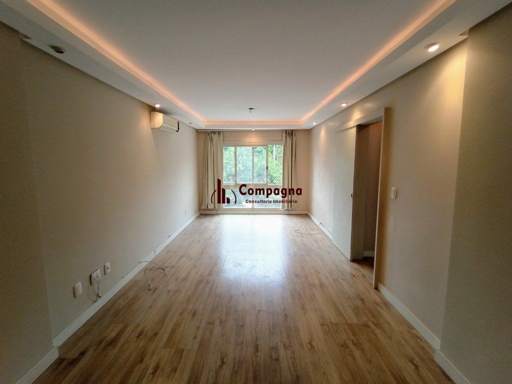 apartamento - 2 dorms. - 1 vaga - Menino Deus — foto 2