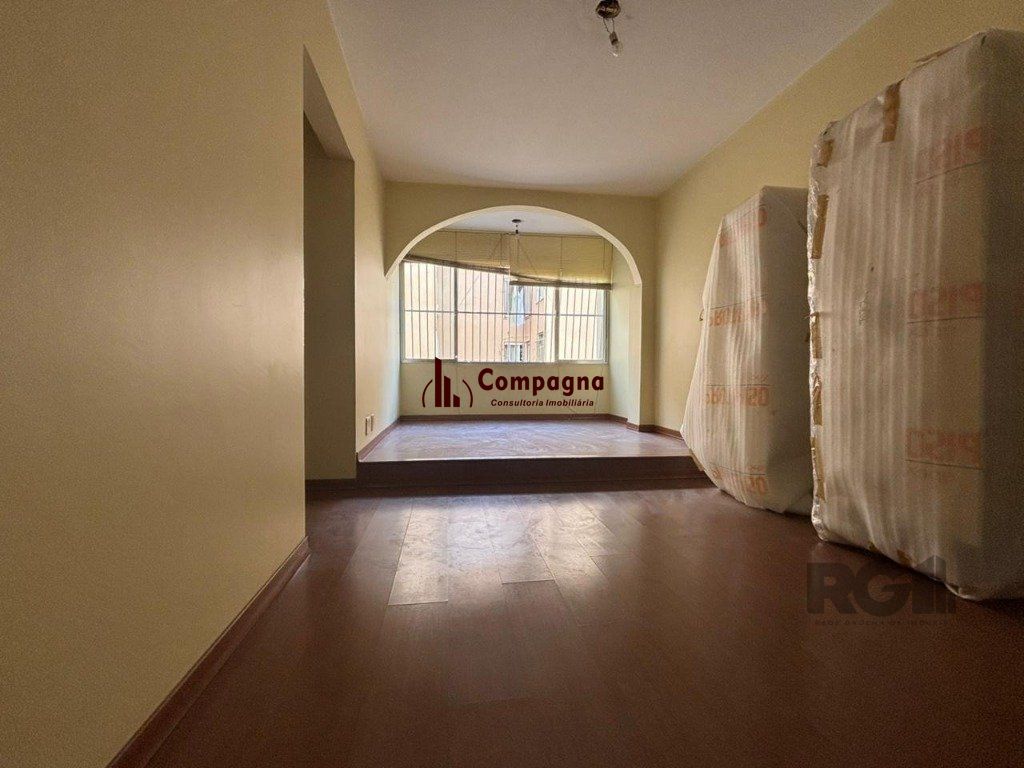 APARTAMENTO - 1 dormitório - 1 vaga - 45,13 m² - MENINO DEUS