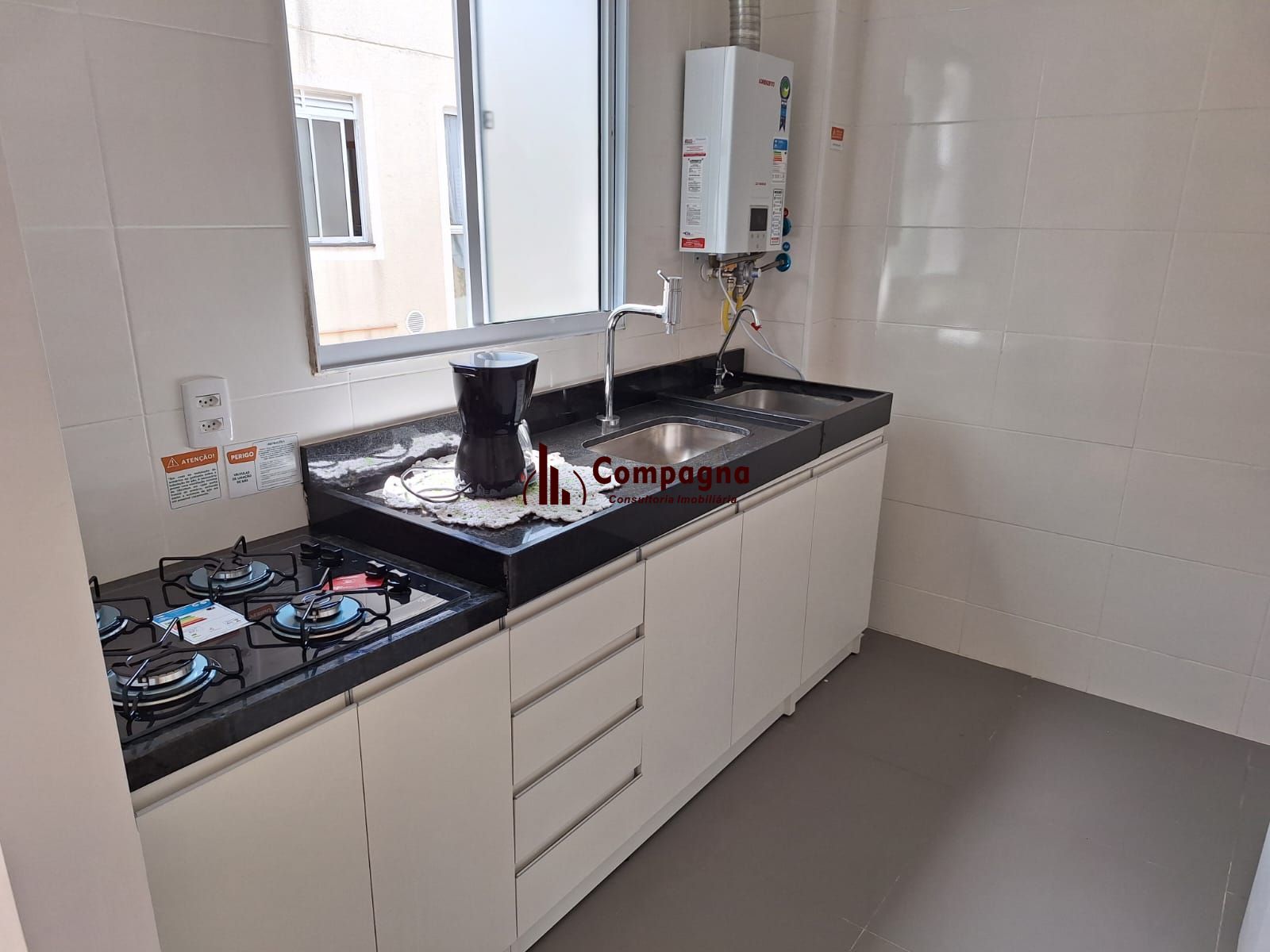 Apartamento 02 dormitorios com estacionamento privativo - Cavalhada — foto 2