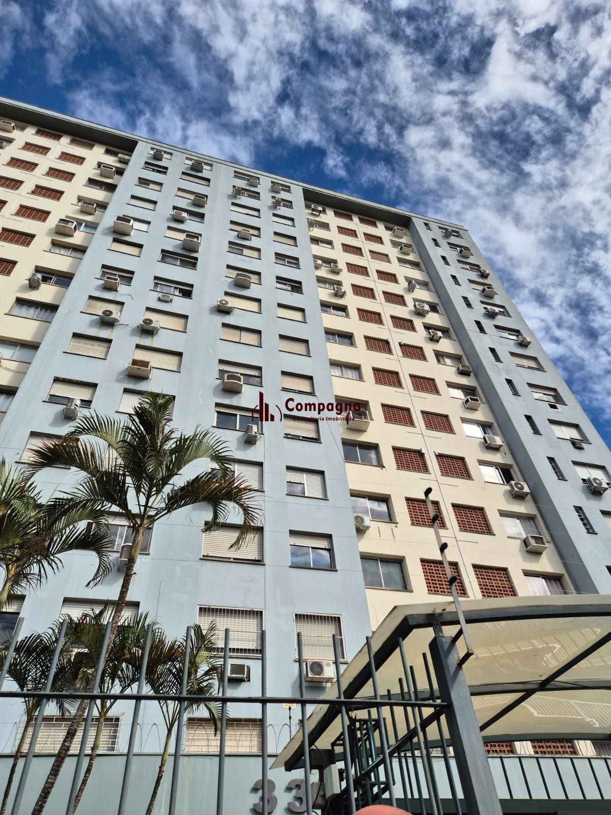 2 Dormitórios com vaga