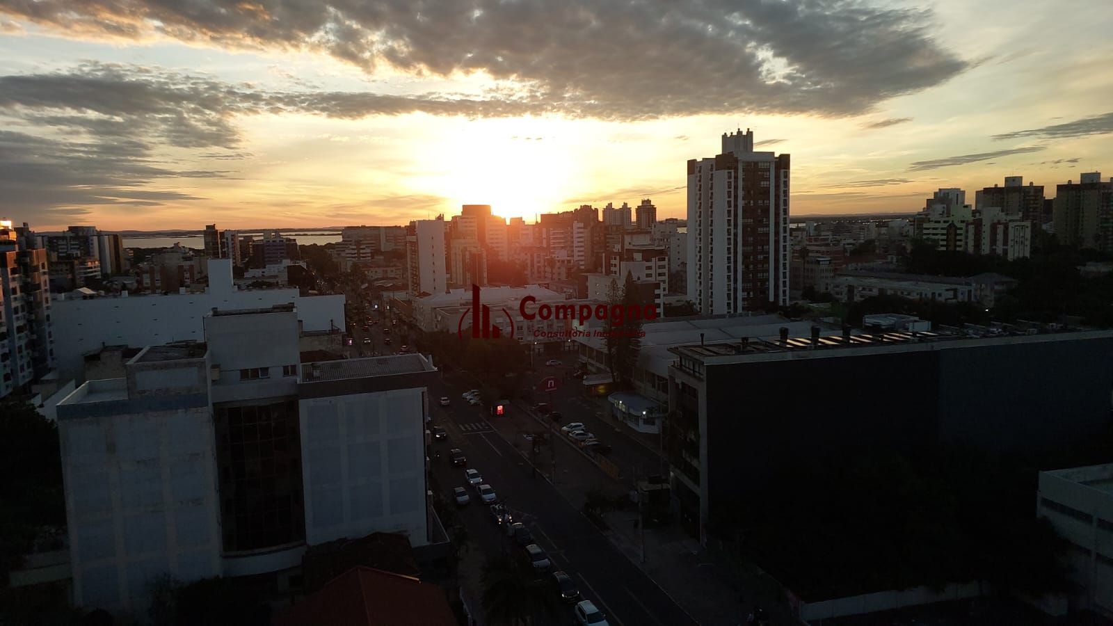 APARTAMENTO 2 DORMITÓRIOS - 70,19 m² - 2 VAGAS - MENINO DEUS — foto 4
