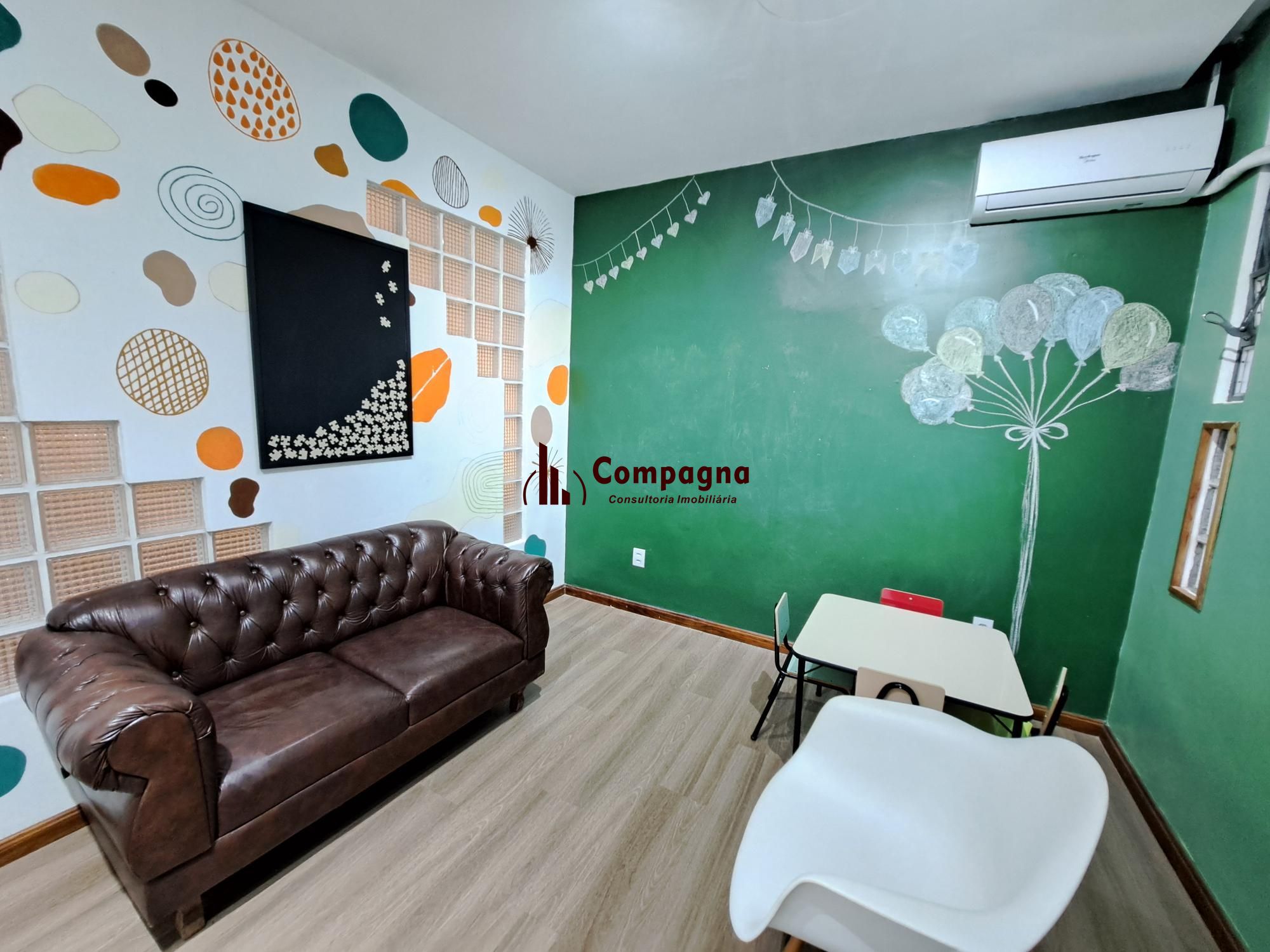 Sala/Loja montada para atendimento no Bom fim