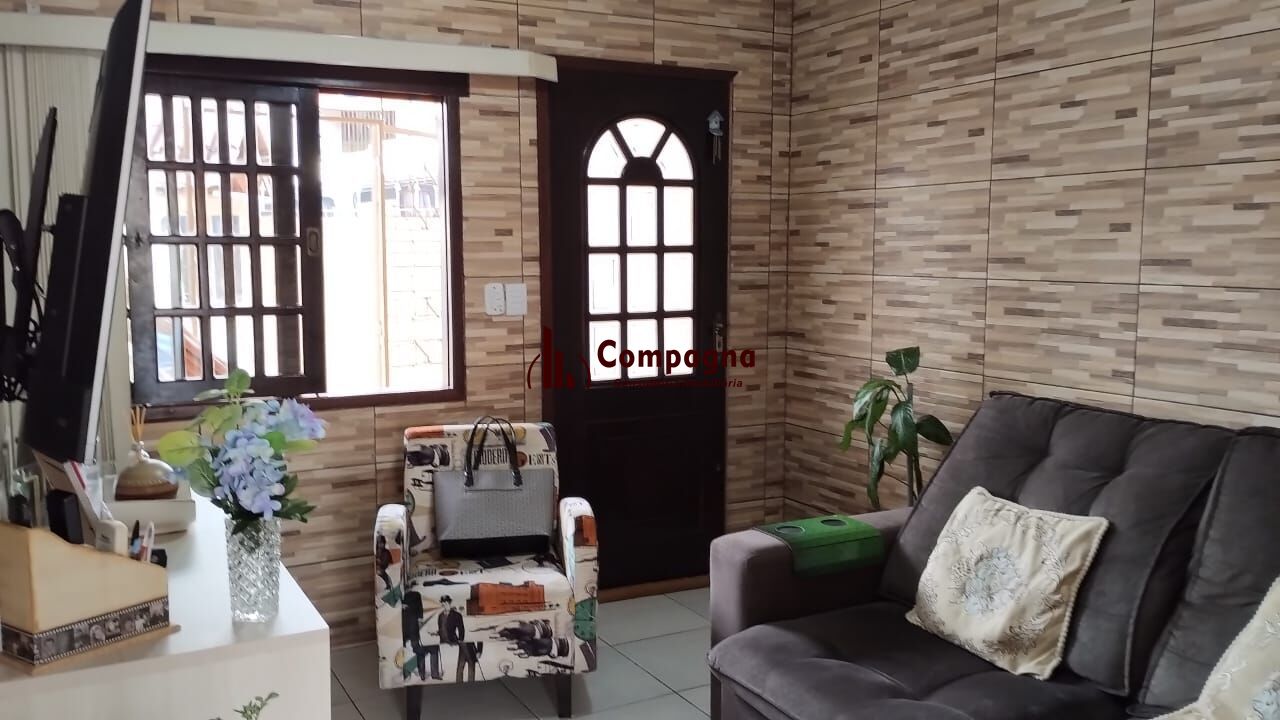 Terreno com duas frentes, três casas  (duas c/dois dormitórios e a outra tipo tipo JK) — foto 5