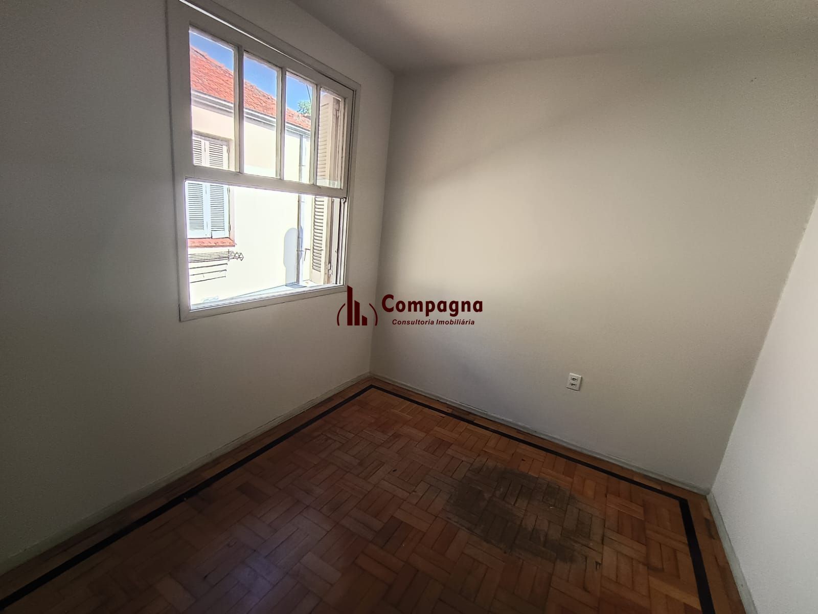 Apartamento 2 dormitórios- Menino Deus. — foto 5