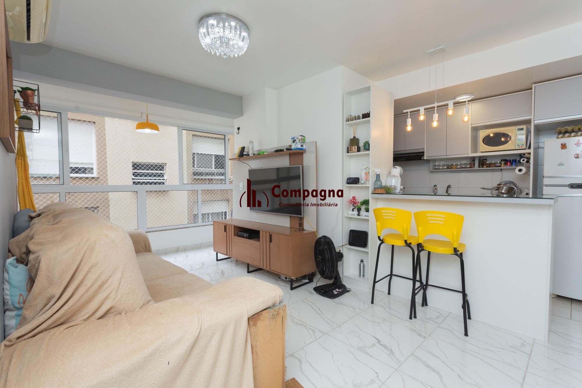 Apartamento de 3 dormitórios com suíte e garagem dupla no bairro Santana