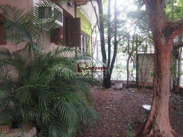 Casa para Venda - 137m², 1 dormitório, sendo 1 suites, 4 vagas - Floresta — foto 5