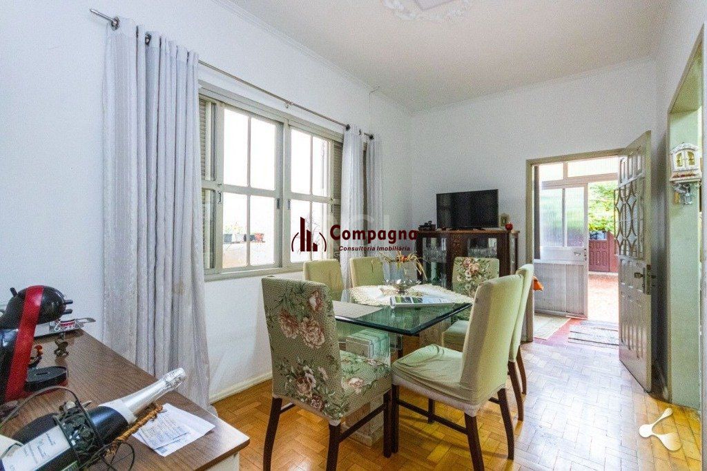 Casa para Venda - 221m², 4 dormitórios, sendo 1 suites, 2 vagas - São Geraldo — foto 3