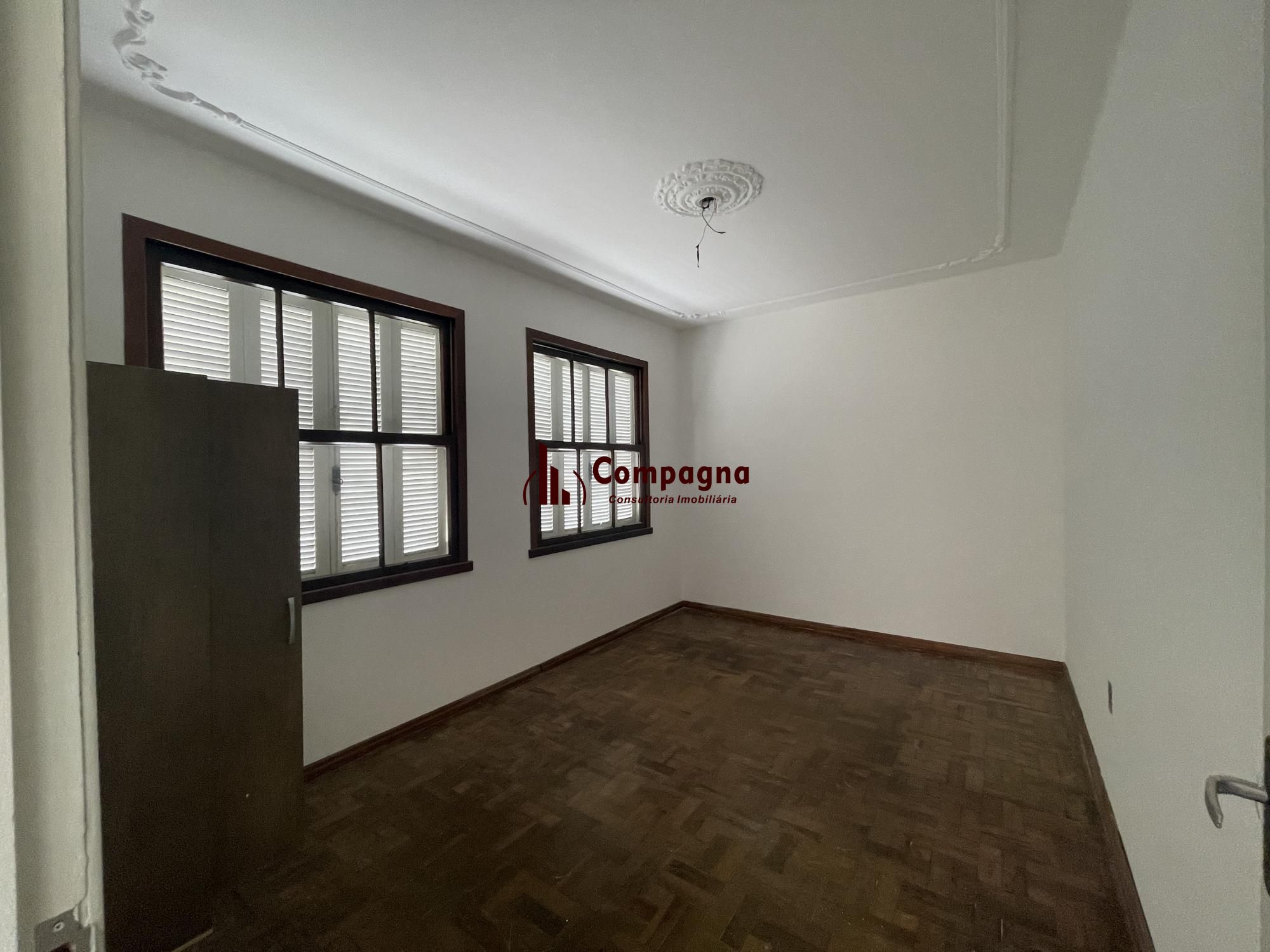 Apartamento 01 dormitório em Porto Alegre Bairro Floresta — foto 2