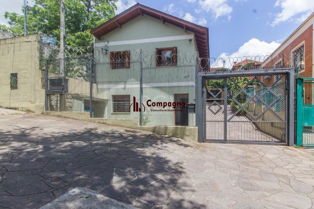Casa para Venda - 380.83m², 5 dormitórios, sendo 1 suites, 2 vagas - Glória