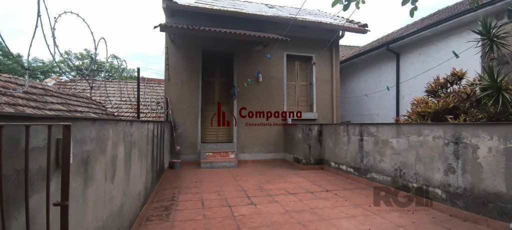 Casa 3 quartos à venda, 178m², Floresta - Porto Alegre — foto 2