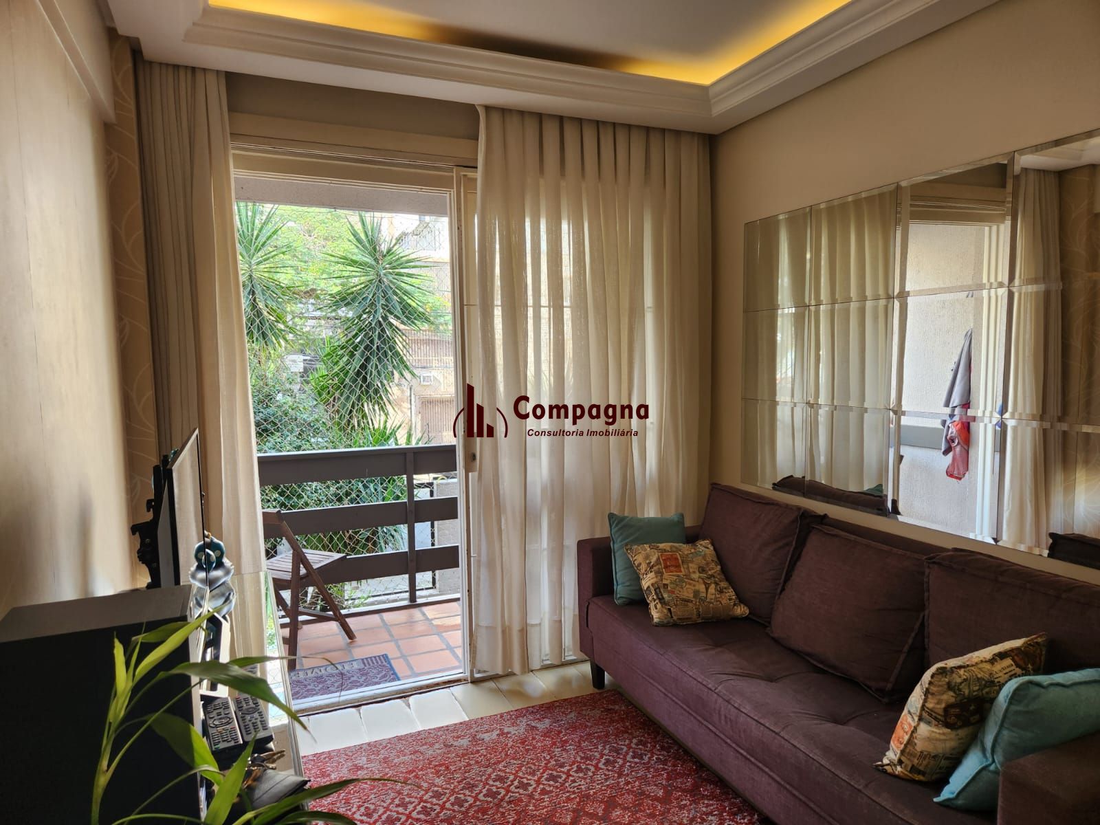 Apartamento de 02 dormitórios, Bairro Auxiliadora