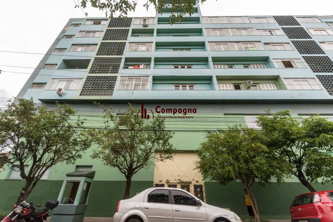 Apartamento, 2 dormitórios, 2 banheiros, 114m², Bairro Floresta — foto 2