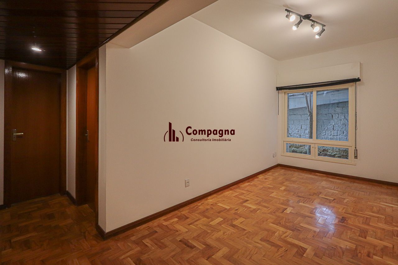 Apartamento 1 dormitório,  com garagem, 50m2, Bairro Higienópolis — foto 3