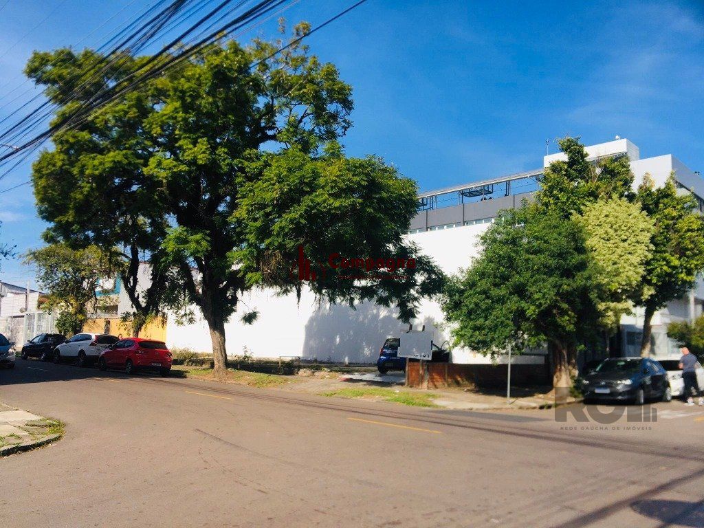 TERRRENO  DE ESQUINA COM 8,80 DE FRENTE E 32,50 DE FRENTE A FUNDOS — foto 3