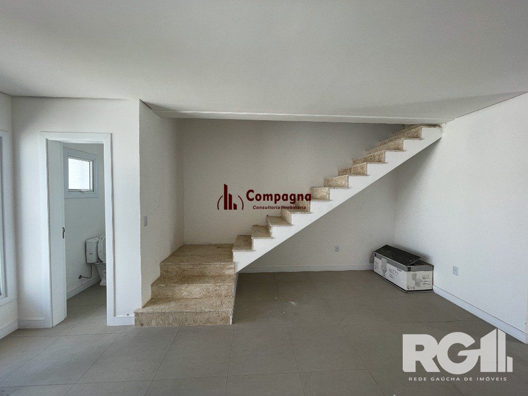 Casa em bairro planejado de Canoas com excelência em beleza e qualidade. — foto 4
