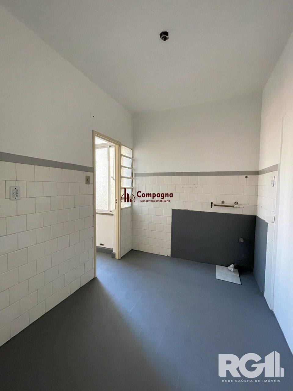 Apartamento de dois dormitórios na Cidade Baixa — foto 4