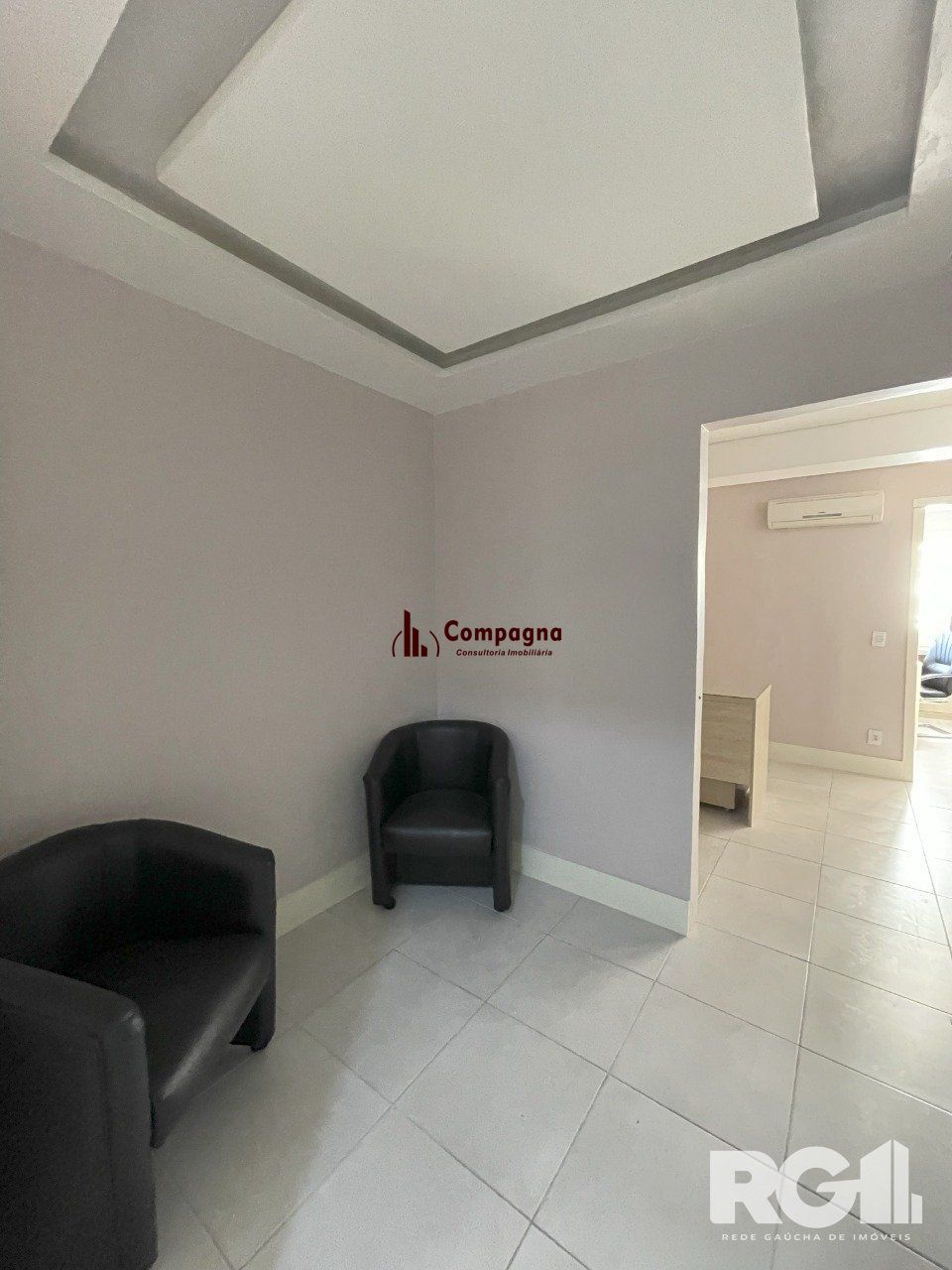 Excelente Sala Comercial com box na Bento/Partenon — foto 2