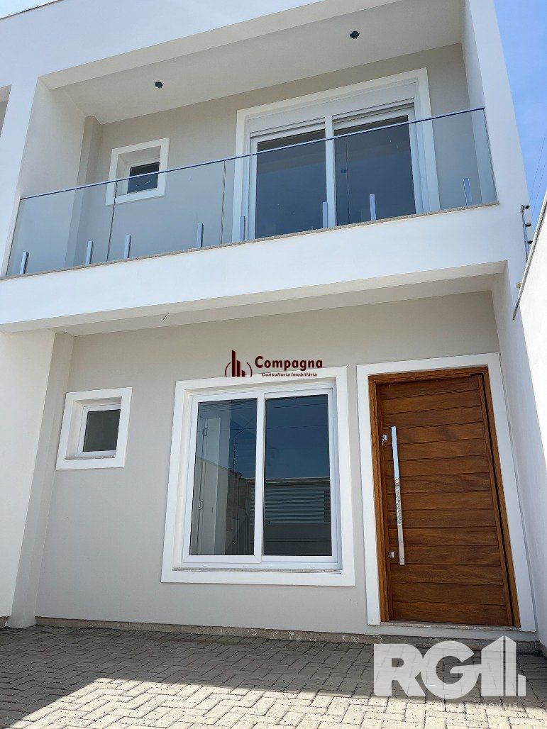 Casa em bairro planejado de Canoas com excelência em beleza e qualidade.