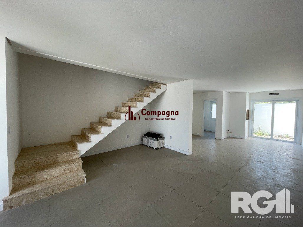 Casa em bairro planejado de Canoas com excelência em beleza e qualidade. — foto 3