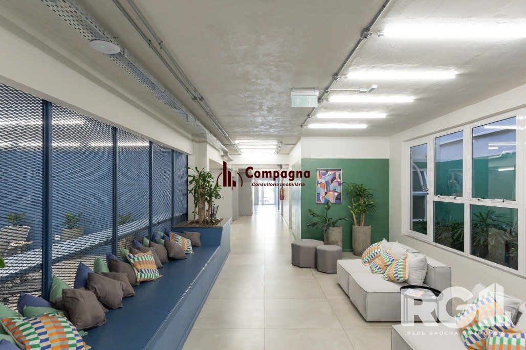 Studio com localização no Centro Histórico de Porto Alegre, uma das ruas mais charmosas e antigas de Porto Alegre. — foto 5