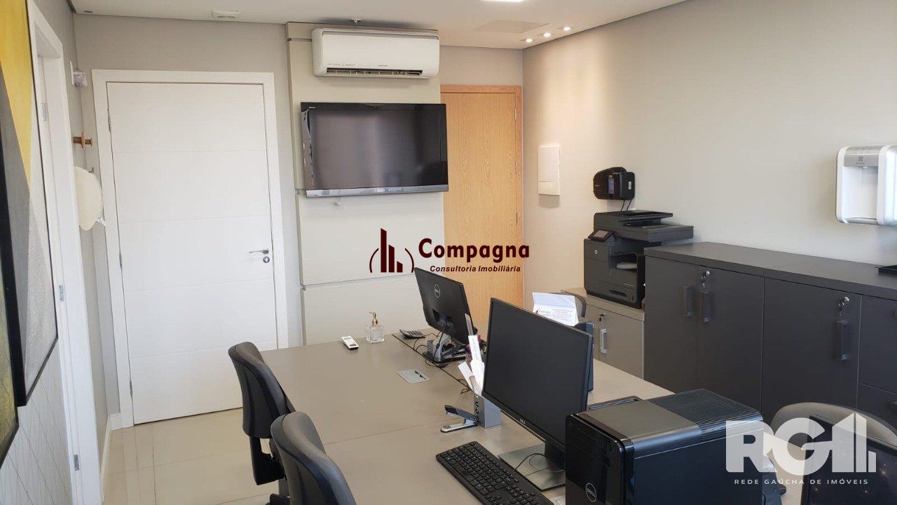 SALA COMERCIAL NA AV. GETÚLIO VARGAS.