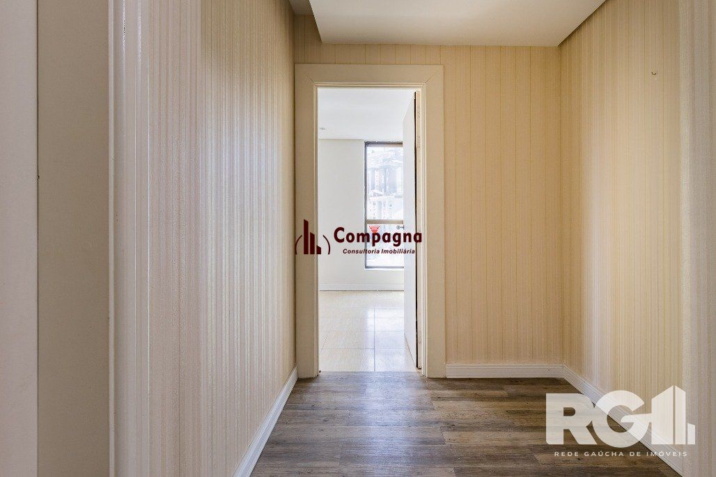 Sala Comercial na Av. Goethe - Porto Alegre com Garagem — foto 3