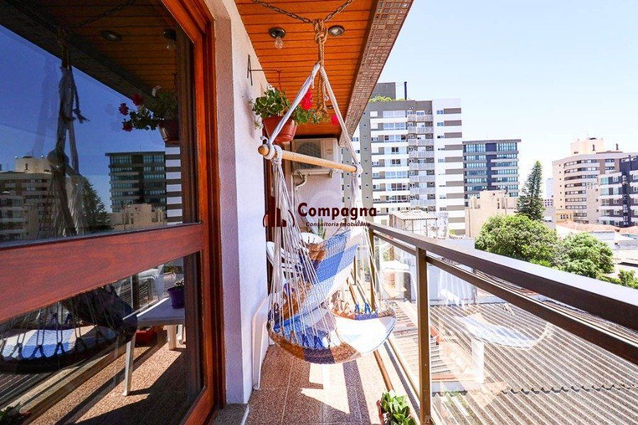 Apartamento para Venda - 172.8m², 3 dormitórios, sendo 1 suites, 1 vaga - Menino Deus — foto 3