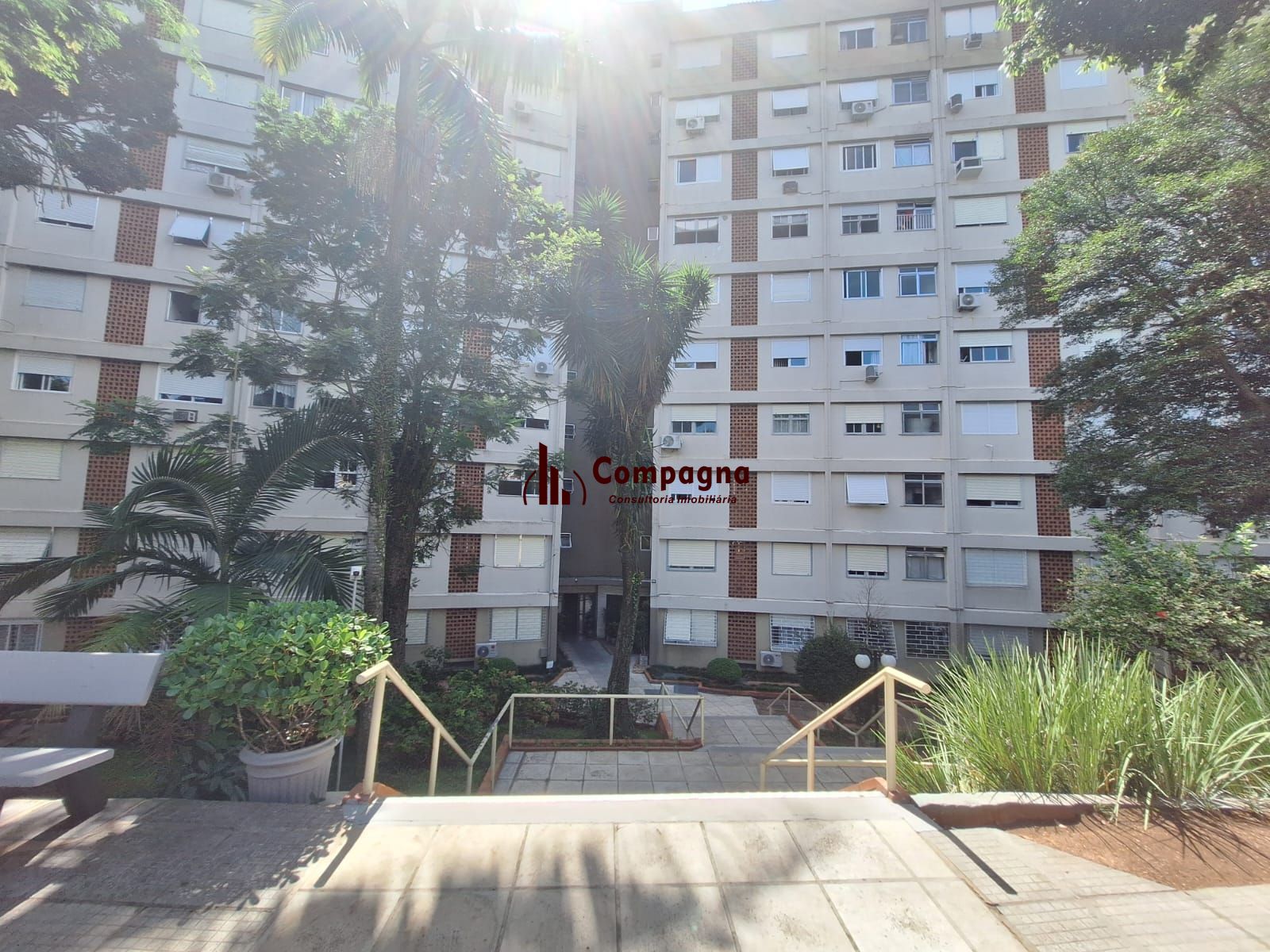 Excelente apto. Av. Oscar Pereira, Azenha, 56,12 m2 área priv. térreo,2 dorms,