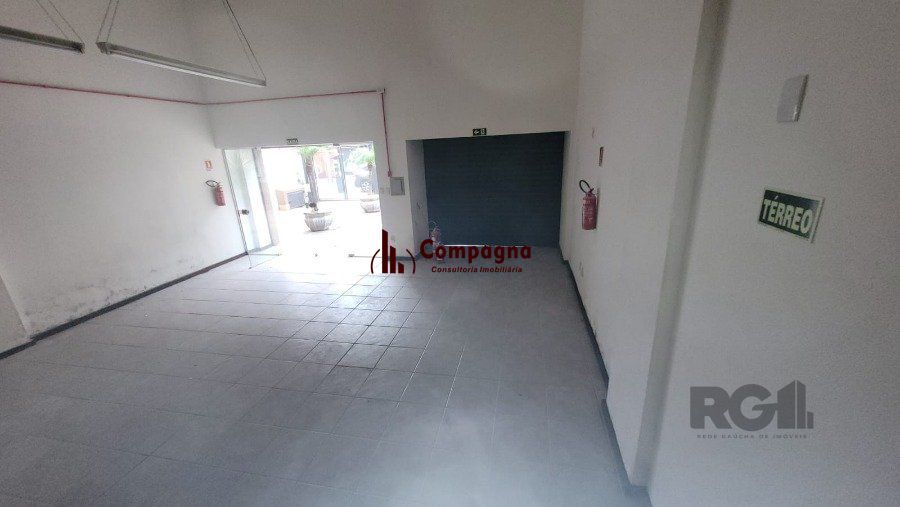 Loja a Venda na Rua Félix da Cunha, com 150m², Moinhos de Vento, entre a Av Cristóvão e Rua  Marques do Pombal, com amplo salão — foto 3