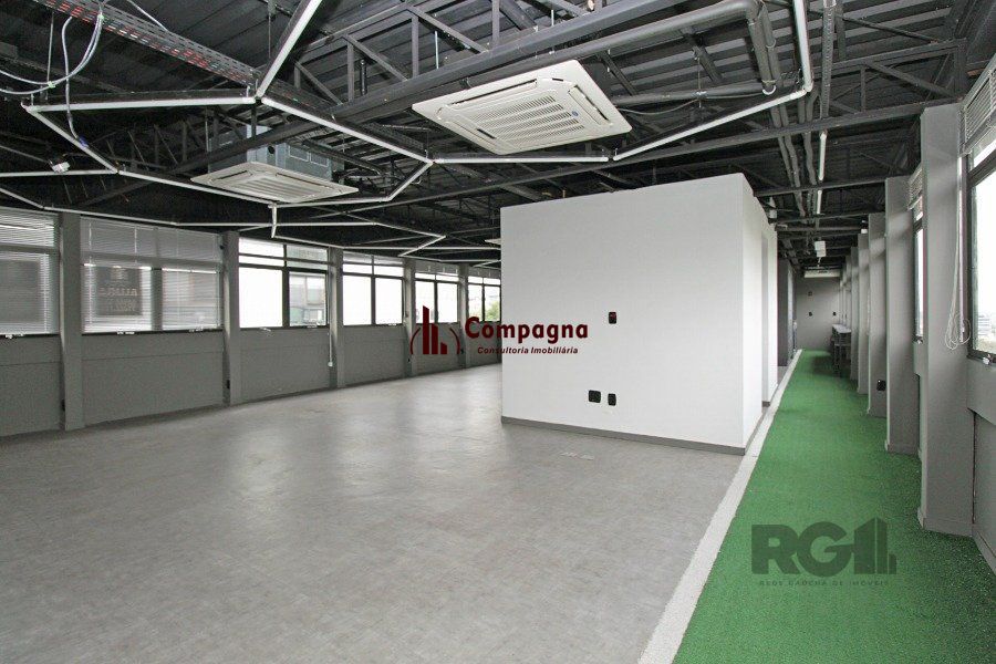 Conjunto com 171,46m² área privativa, com 1 vaga de garagem. — foto 3