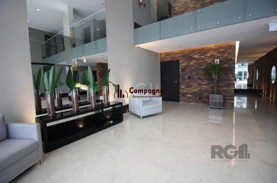 AMPLO CONJUNTO COMERCIAL COM 81 M2 — foto 2