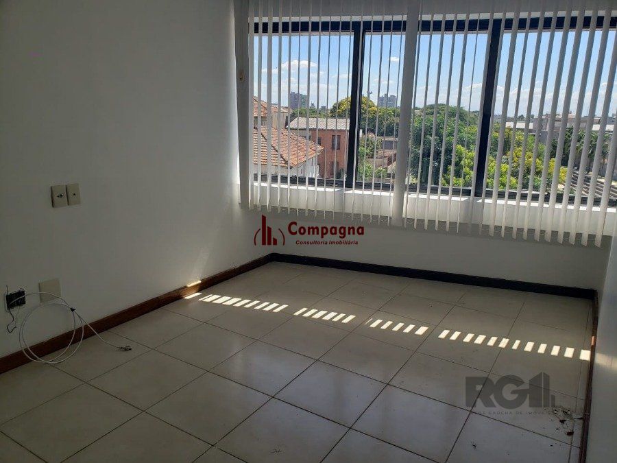 Sala Comercial à venda, 59m², São João - Porto Alegre