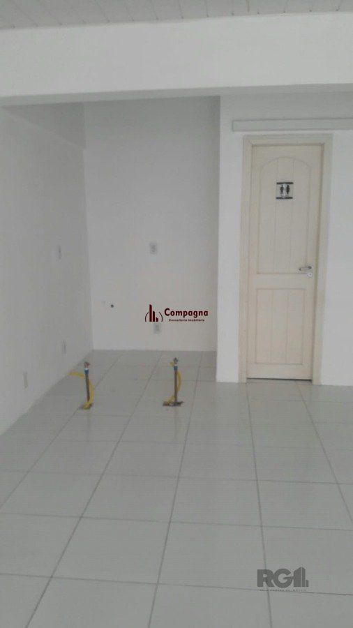 Sala Comercial à venda, 83m², Rio Branco - Porto Alegre — foto 3